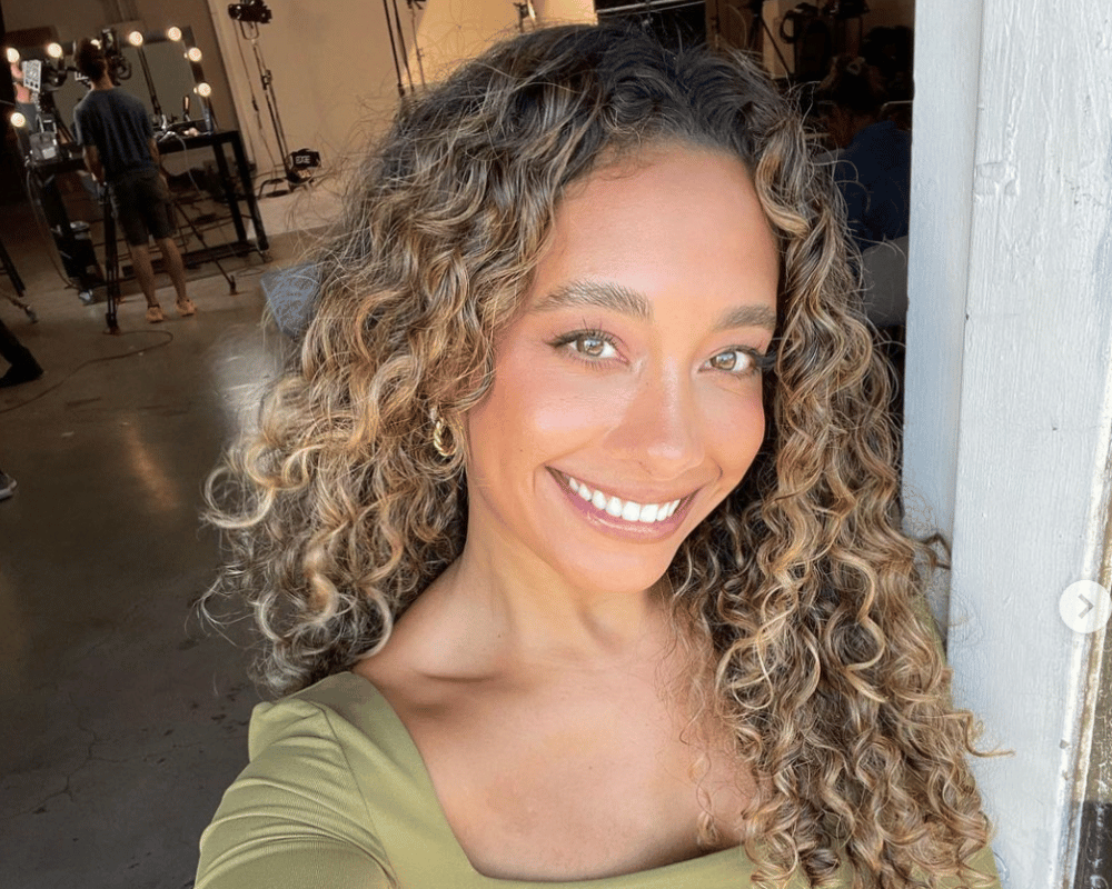 8 Curly Hair Cuts Trending Now
