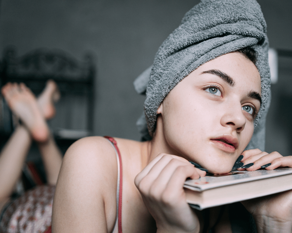 Get Your Teen's Skin Glowing: The Best Face Moisturizer For Teens